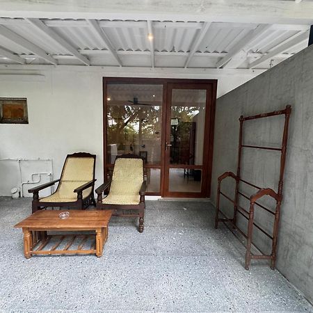 Brinkhouse Guesthouse , Unawatuna Beach Exterior foto
